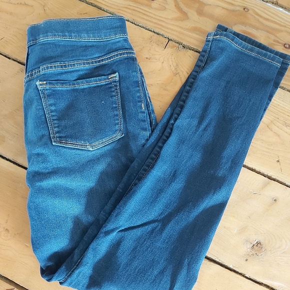 Old navy skinny jeans - Picture 2 of 2